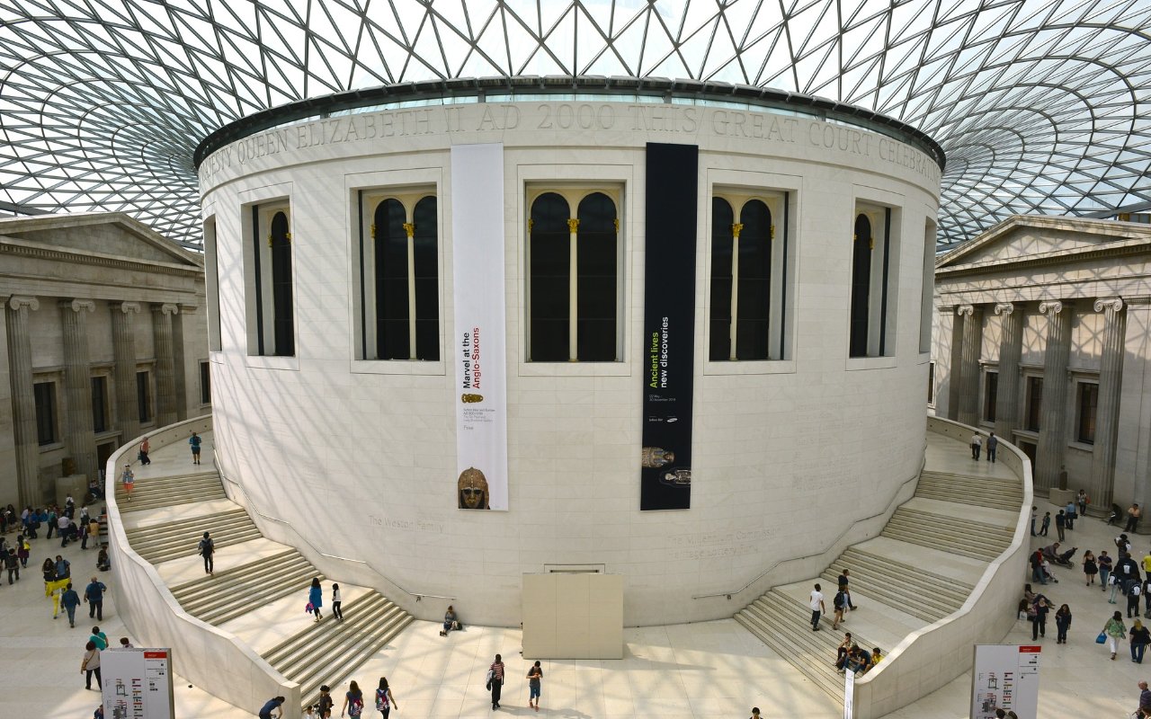 main entrance of the British Museum