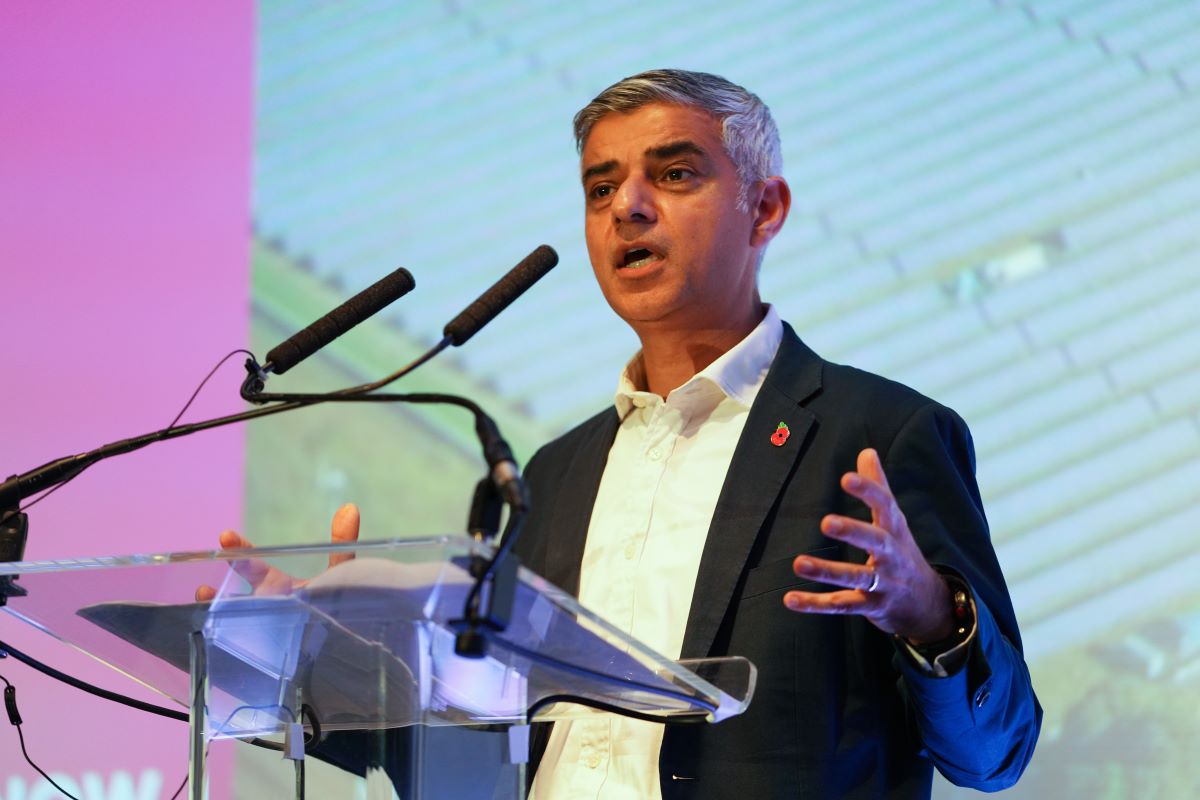 Sadiq Khan makes pre-election creative industries pledge 