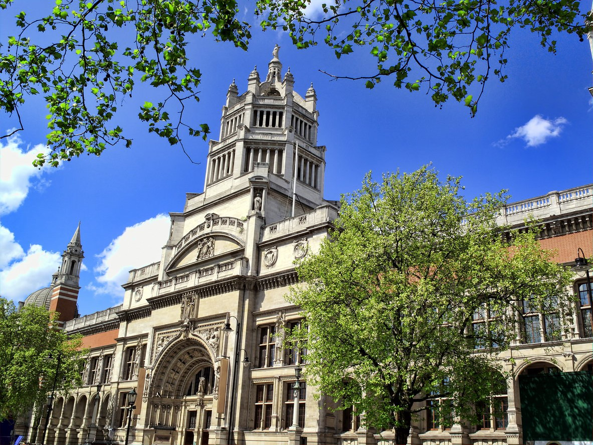 London, UK, April 26, 2009 :  The Victoria & Albert Museum located in Kensington is the worlds largest museum of decorative arts spanning some 5000 years and a popular tourist attraction